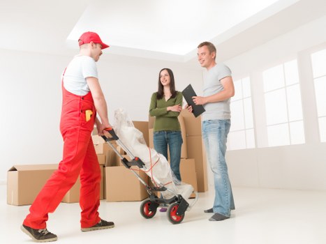 Low-carbon moving van operating in Wimbledon