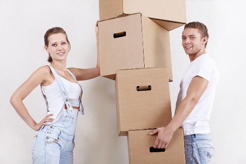 Hiring a suitable removal truck in Wimbledon for local relocation
